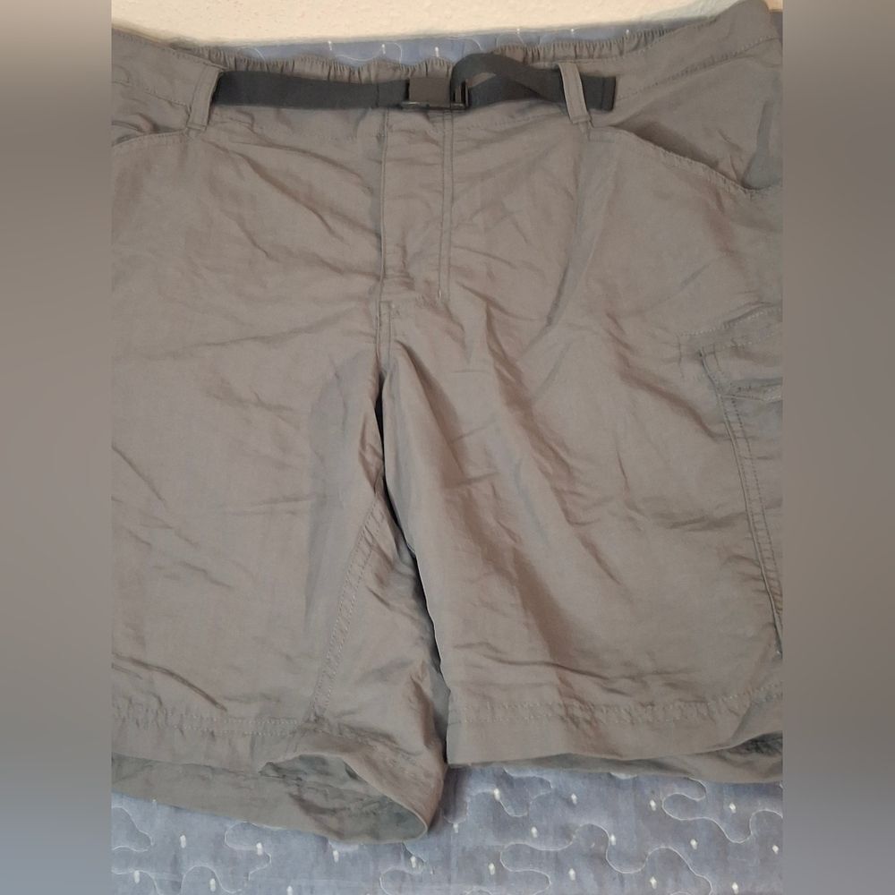 Lands' End Gray Elastic Waist Shorts size XL